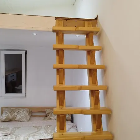 Small Private Bathroom ,strong Internet Apartament *